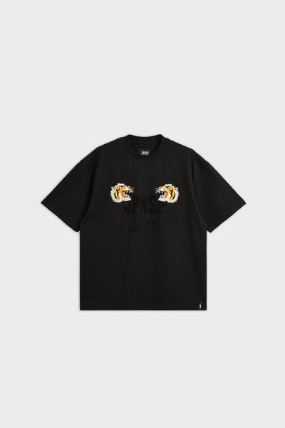 T-Shirt Front Side Embroidery Nera