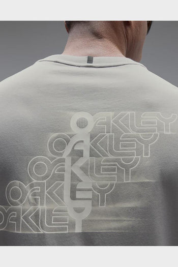 T-Shirt Stacked Flow Cement - 3