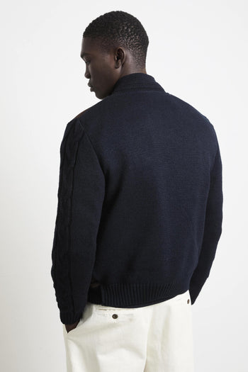 2676 Giubbotto in suede marrone e maglia blu - 8