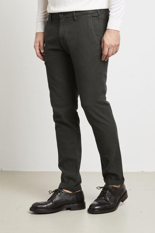 2092 Pantalone verde microfantasia