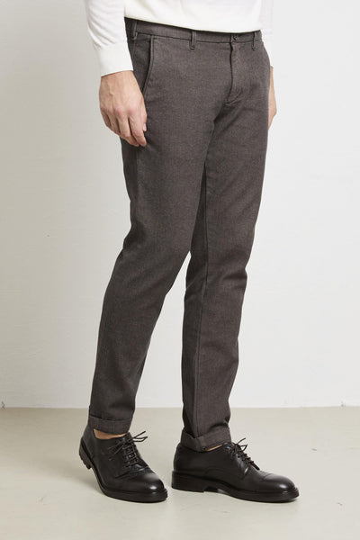 2091 Pantalone marrone Chino microfantasia