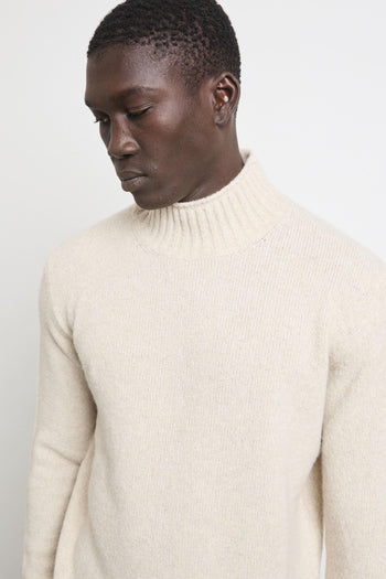 2233 Maglione beige collo a vulcano - 2