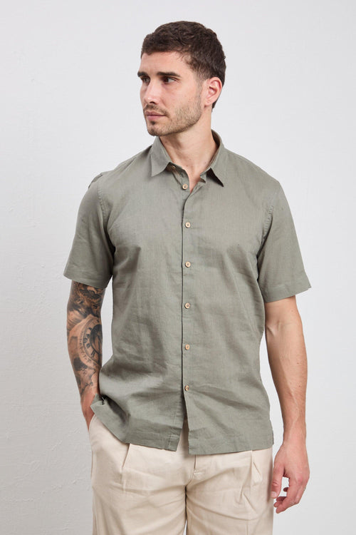 3163 Camicia manica corta in lino verde