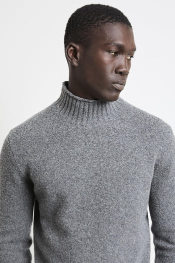 2232 Maglione grigio collo a vulcano - 2