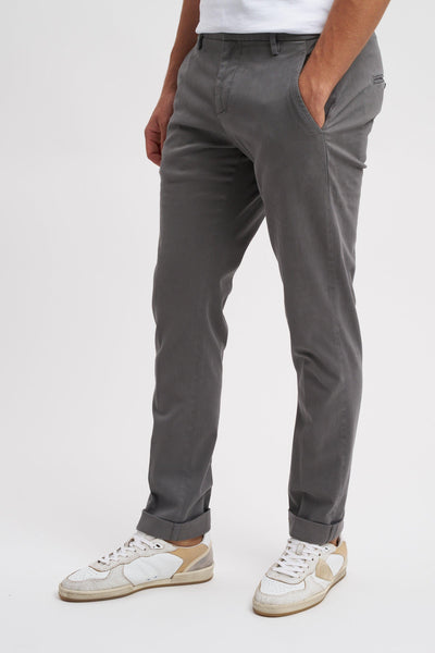 Pantalone Gaubert slim in gabardina mano calda