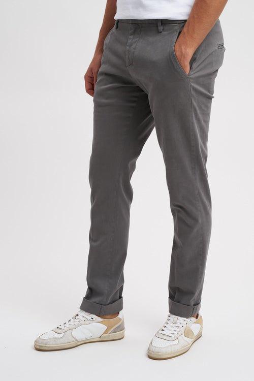 Pantalone Gaubert slim in gabardina mano calda