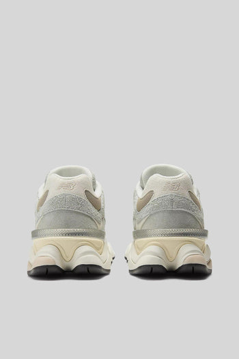 Sneaker 9060 Grigio Chiaro Donna - 3