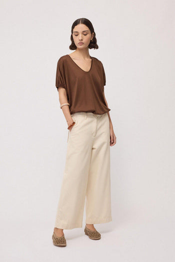 T-shirt con scollo a V - 3