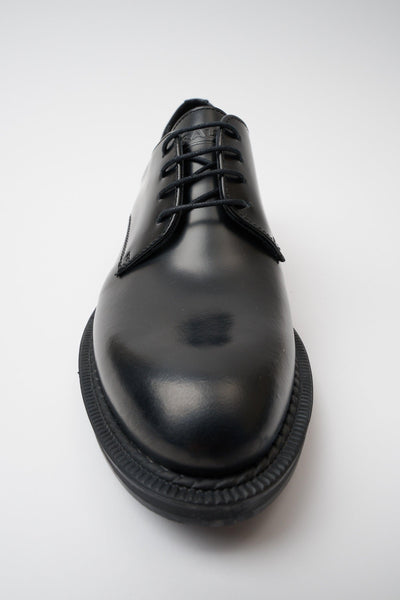 Stringata Nero Donna