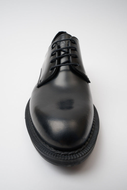 Stringata Nero Donna