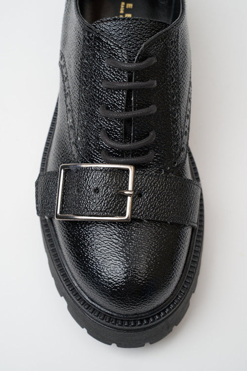 Stringata Nero Donna