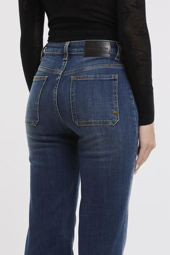 Jeans a zampa in denim scuro con tasche applicate - 6