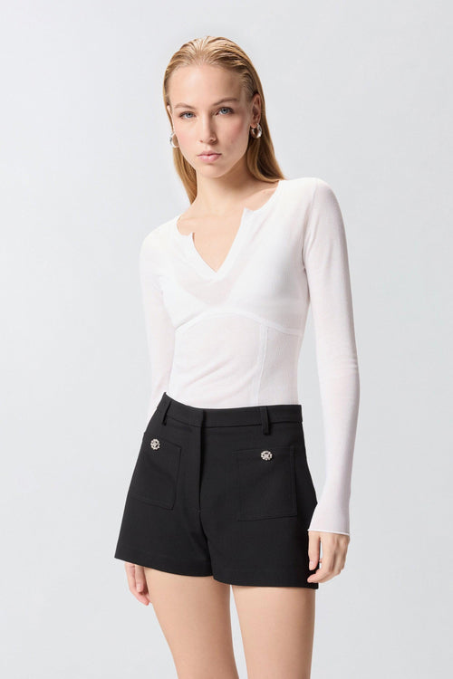 Maglia in misto viscosa con girocollo aperto a V