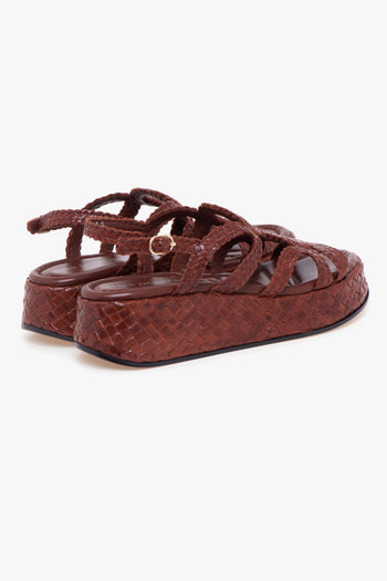 Sandalo flat in pelle intreccata e platform - 3