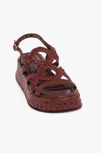 Sandalo flat in pelle intreccata e platform - 4