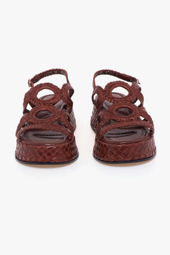 Sandalo flat in pelle intreccata e platform - 5