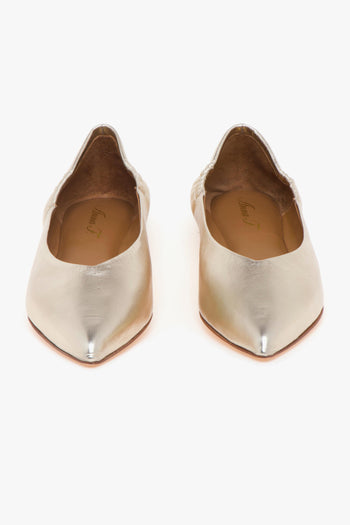 Ballerina . in pelle laminata con scollo a "V" - 5