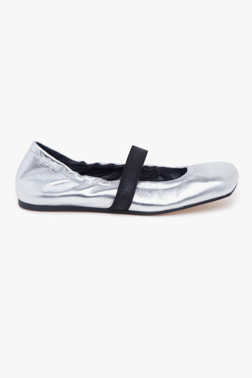 Ballerina Vic Matiè in pelle laminata con punta quadra e cinturino