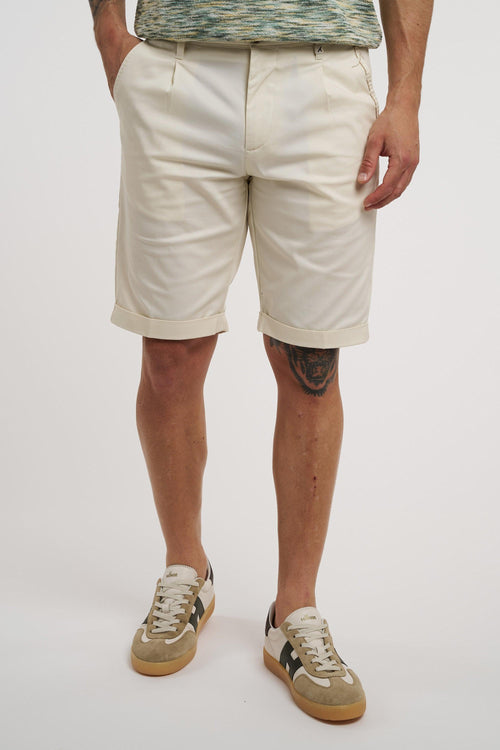 Pantalone corto in cotone elasticizzato