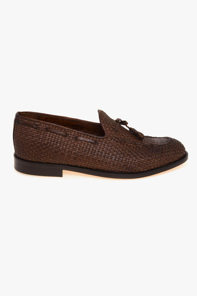 Mocassino tassel in pelle intrecciata con suola in cuoio