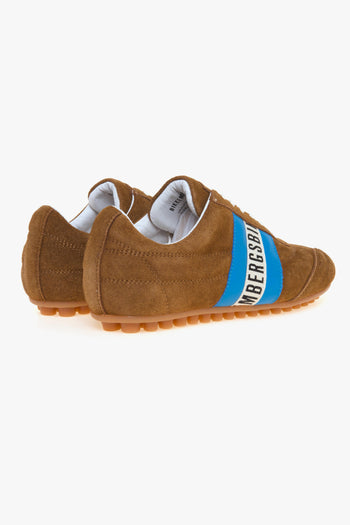 Sneaker soccer in camoscio con banda laterale in pelle azzurra - 3