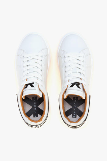 Sneaker in pelle con talloncino gommato con logo - 5