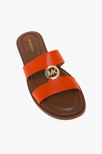 Sandalo Erin Flat in pelle con doppia fascia unita da logo MK dorato - 4