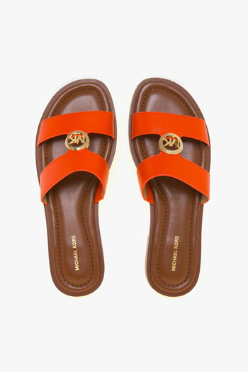 Sandalo Erin Flat in pelle con doppia fascia unita da logo MK dorato - 5