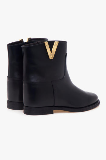 Tronchetto in pelle con zeppa interna e "V" diamante zigrinata - 3