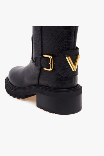 Biker in pelle martellata con gambale 3/4 e fibbia con "V" - 4