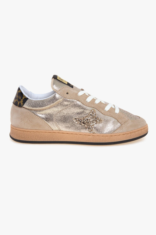 Sneaker modello Sun in suede laminato con logo glitter e talloncino maculato
