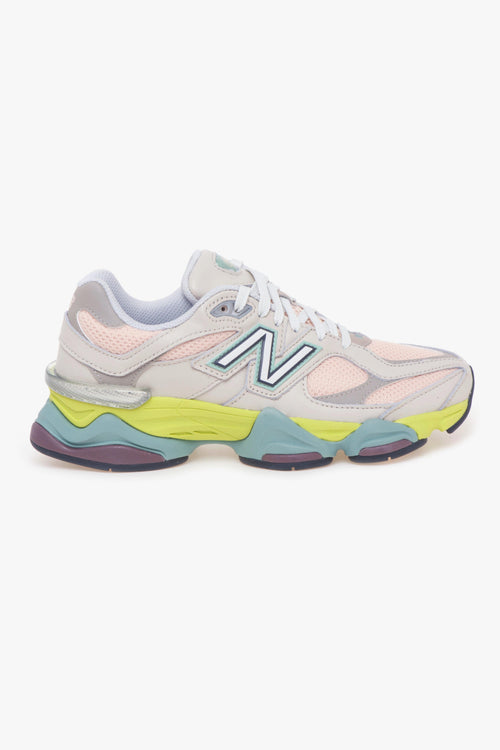 Sneaker 9060 in pelle e tessuto