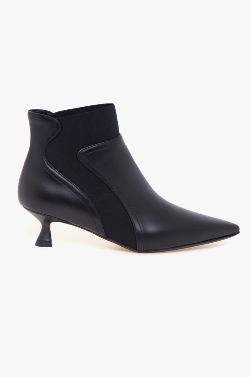 Tronchetto . in pelle con gambale elasticizzato e tacco 50 mm