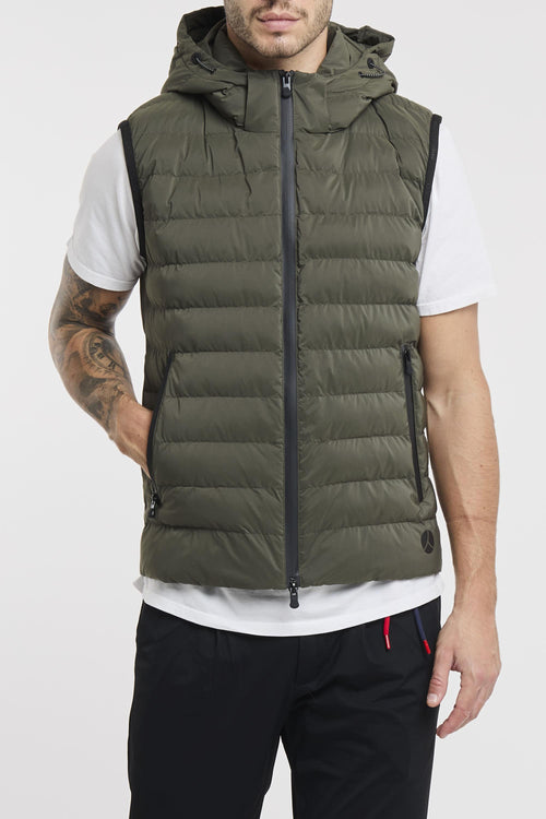 Gilet in tessuto tecnico con cappuccio