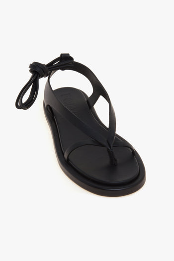 Sandalo flat con infradito e allacciatura a schiava - 3