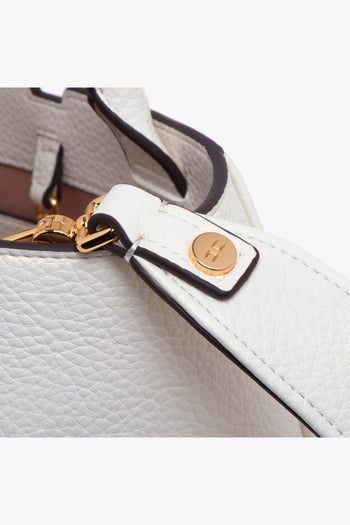 Borsa a mano in ecopelle martellata - 5