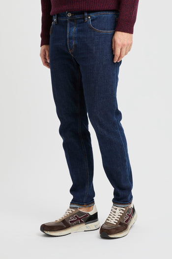 Jeans in denim elasticizzato con lavaggio uniforme - 3