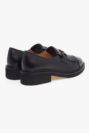 Scarpa montate in pelle con frangia e morsetto - 3