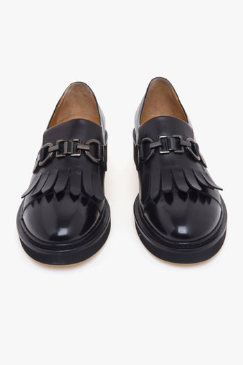 Scarpa montate in pelle con frangia e morsetto - 5