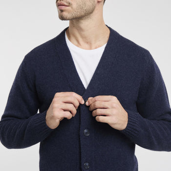 Cardigan con bottoni in lana merino extrafine - 8