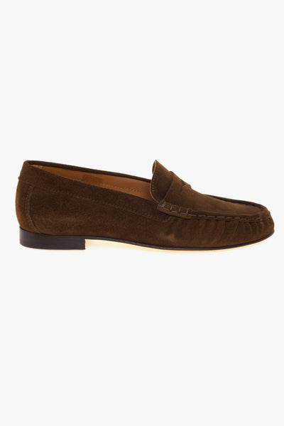 Mocassino penny in pelle scamosciata con suola in cuoio