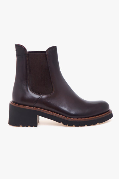 Tronchetto chelsea in pelle con suola in gomma extra light e tacco 45 mm