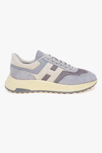 Sneaker Hyperlight in camoscio e tessuto