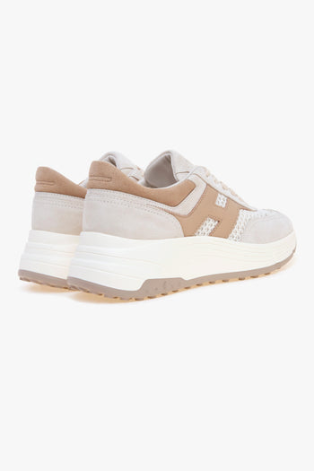 Sneaker Hyperlight in camoscio e tessuto retinato 3D - 3