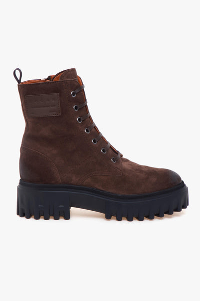 Anfibio in camoscio con suola in gomma