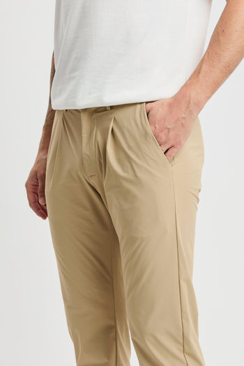 Pantalone con pence in tessuto elasticizzato - 4