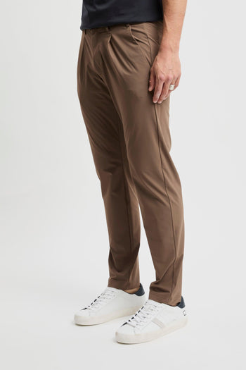 Pantalone con pence in tessuto elasticizzato - 2