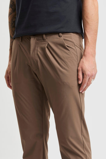 Pantalone con pence in tessuto elasticizzato - 6