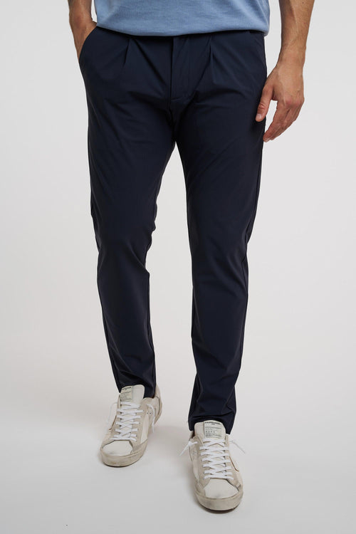 Pantalone con pence in tessuto elasticizzato