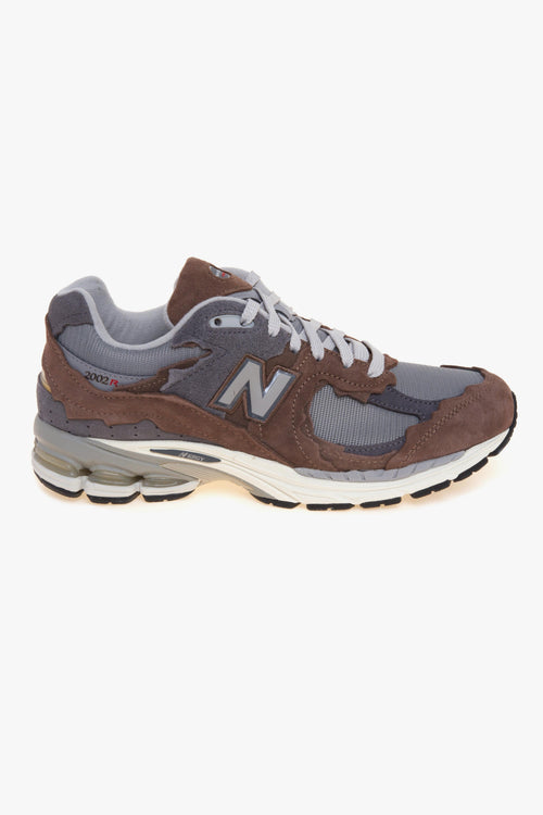 Sneaker 2002R Protection Pack in camoscio e tessuto